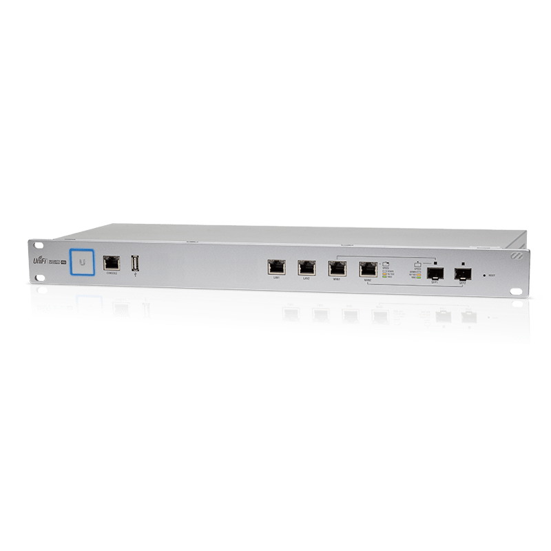 Thiết bị định tuyến hiệu Ubiquiti mã USG-PRO-4