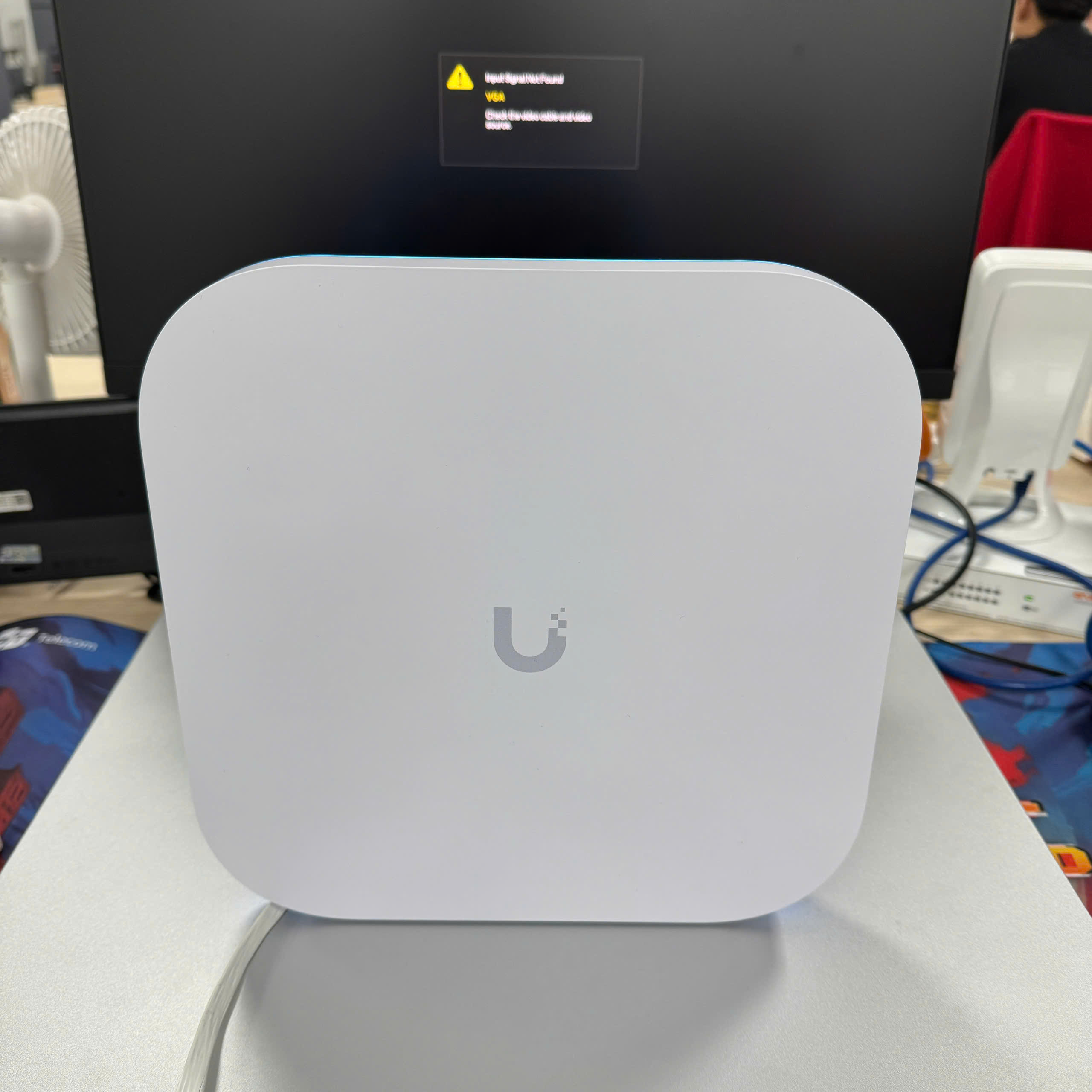 UniFi Enterprise E7 bán tại tân long